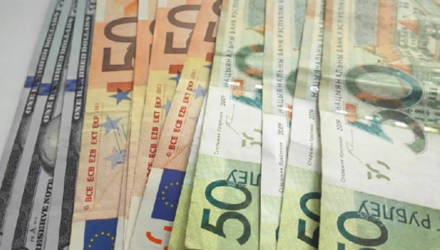 Жители Могилёва расходуют самые большие суммы иностранных валют за рубежом