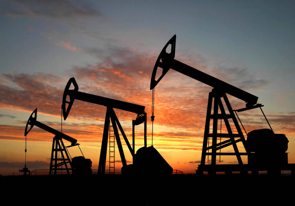 Россия прекратила подачу нефти на белорусские НПЗ: работают на запасах