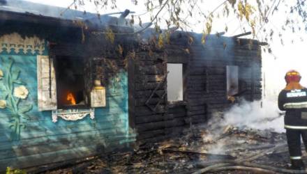 В Бобруйском районе горели баня и сарай частного дома