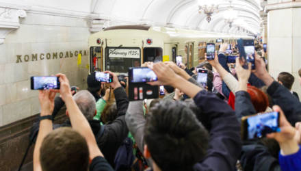  Московский метрополитен запустил ретропоезда на свое 90-летие
